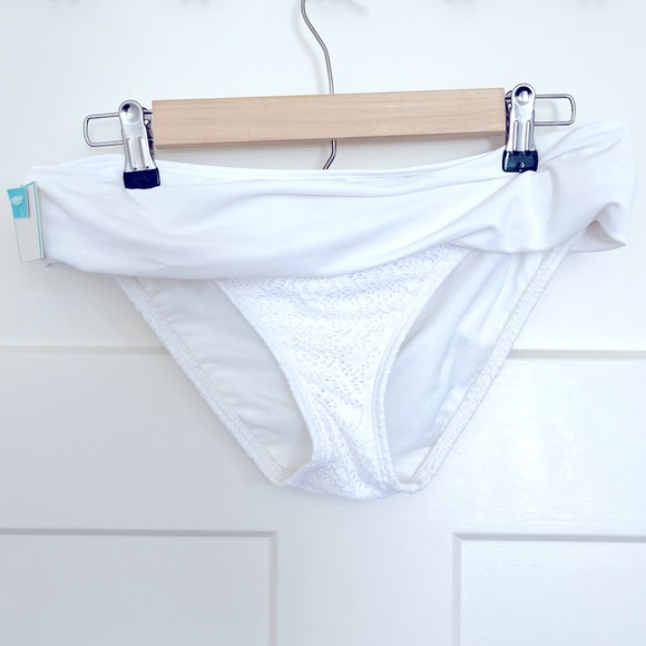 Sunset Separates Crocheted Swim Bottom - Picture 3 of 6